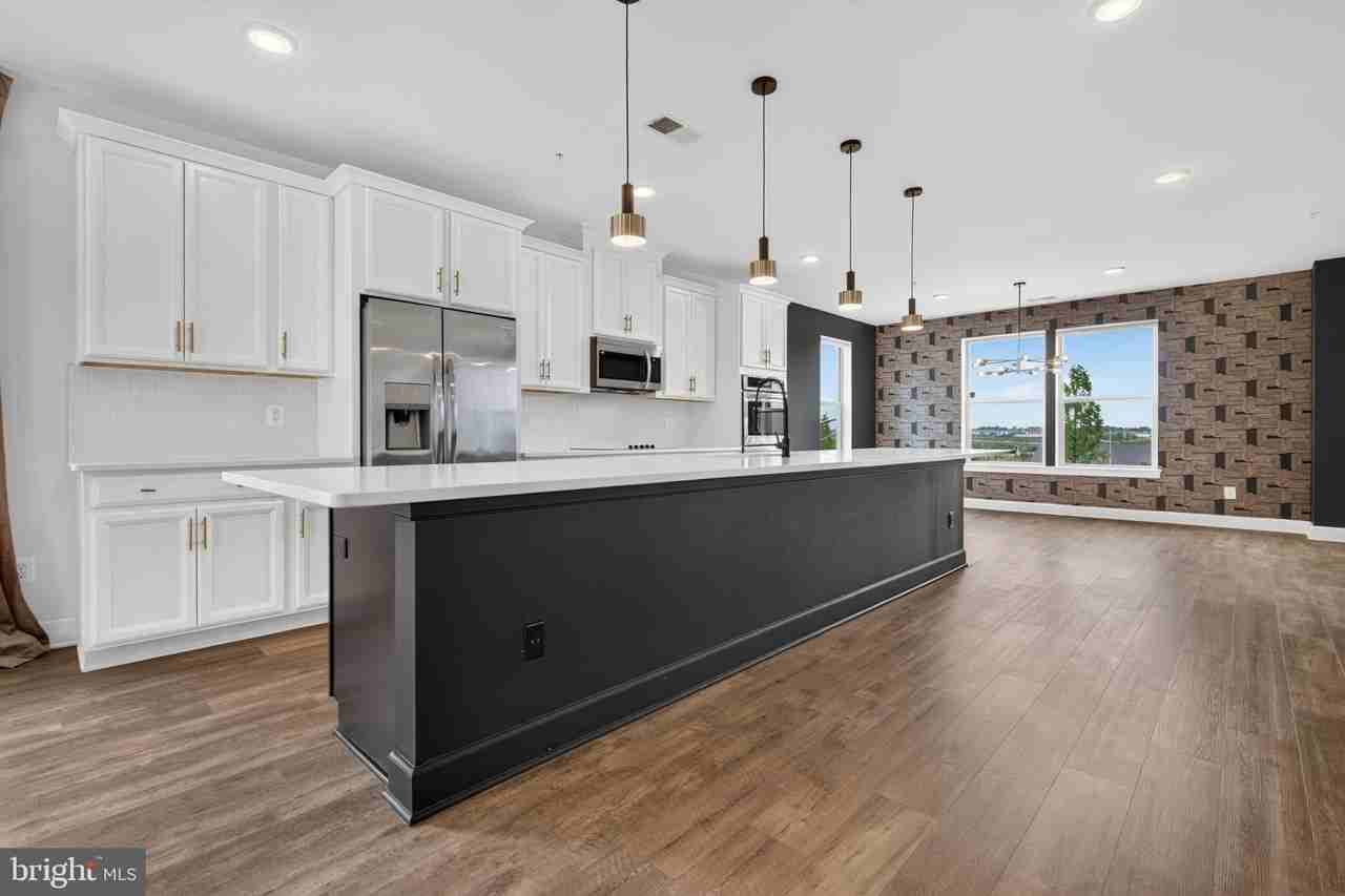 10426 Ratcliffe Trl - Photo 7 of 50