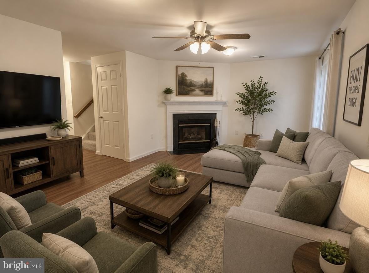 4225 Vals Way - Photo 3 of 50