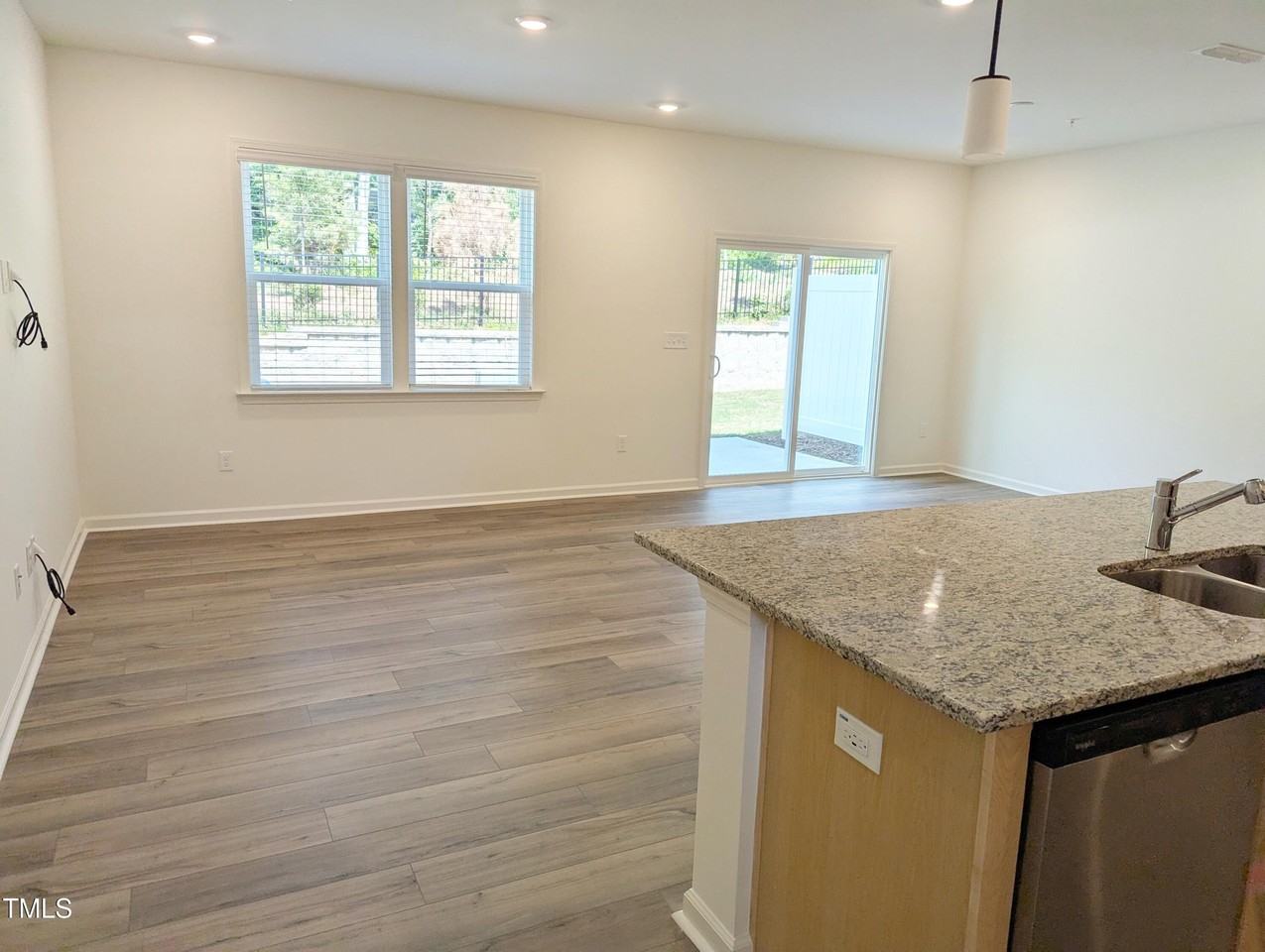 173 Cabernet Dr - Photo 7 of 16
