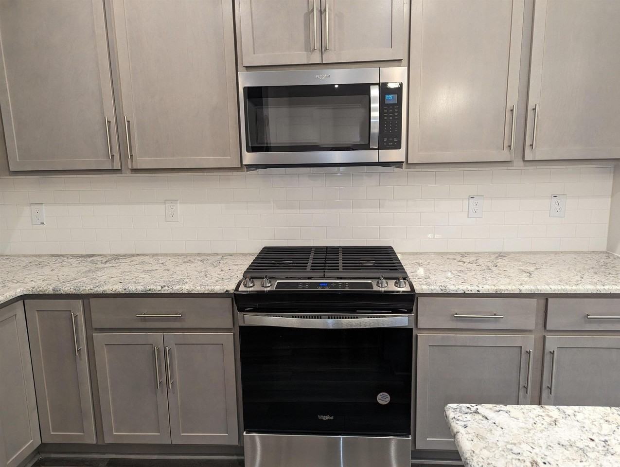 1527 Smoky Mountains St - Photo 7 of 20