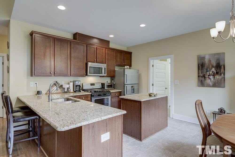 125 Hanna St - Photo 6 of 18