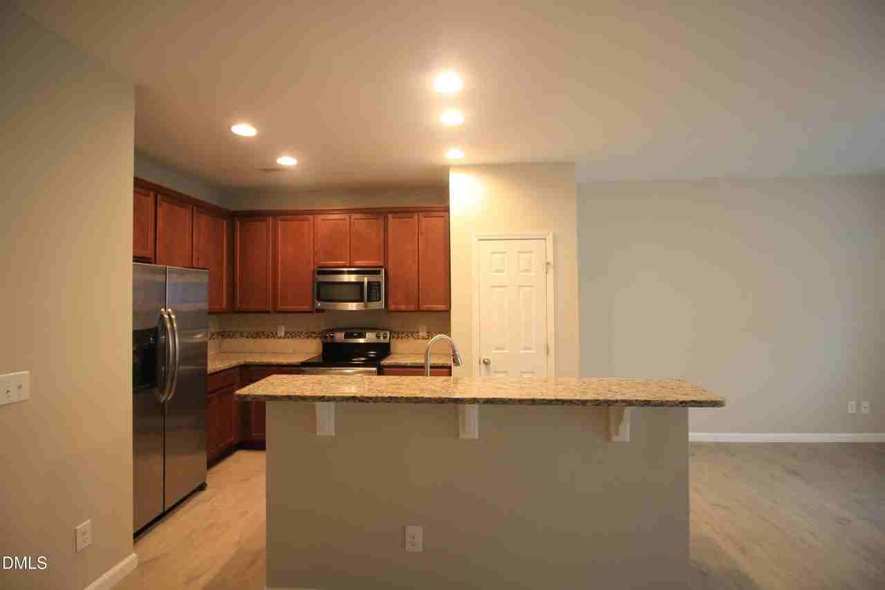 405 Stone Flower Ln - Photo 3 of 19