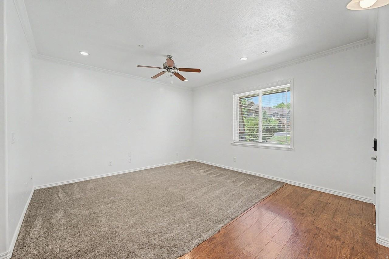 1474 W 10 S - Photo 5 of 26