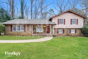 featured image of 558 Bruce Way Sw