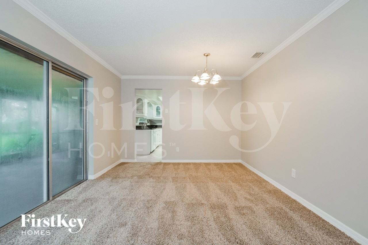 848 Benchwood Ct - Photo 4 of 16