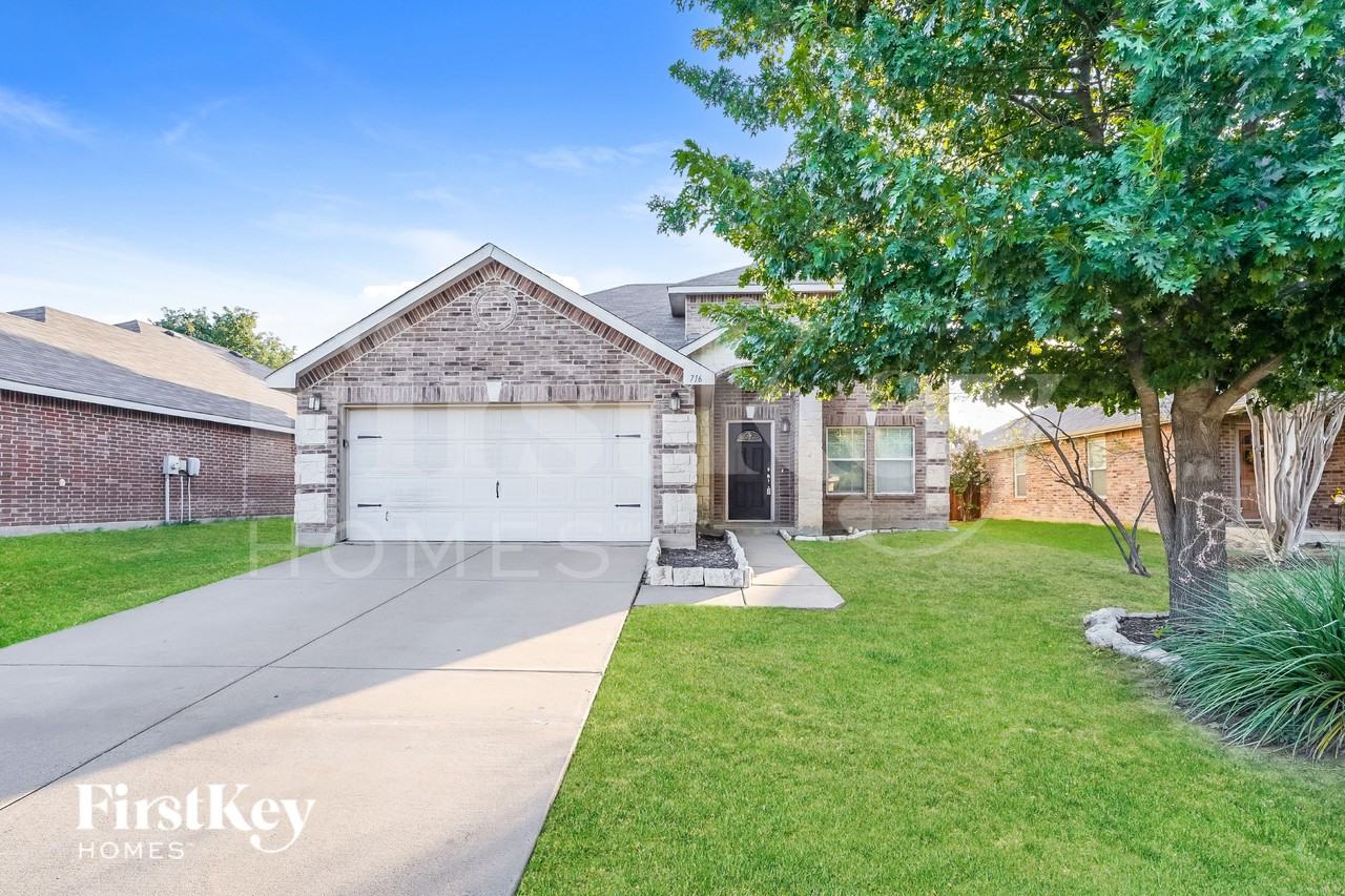 716 Wrigley Dr