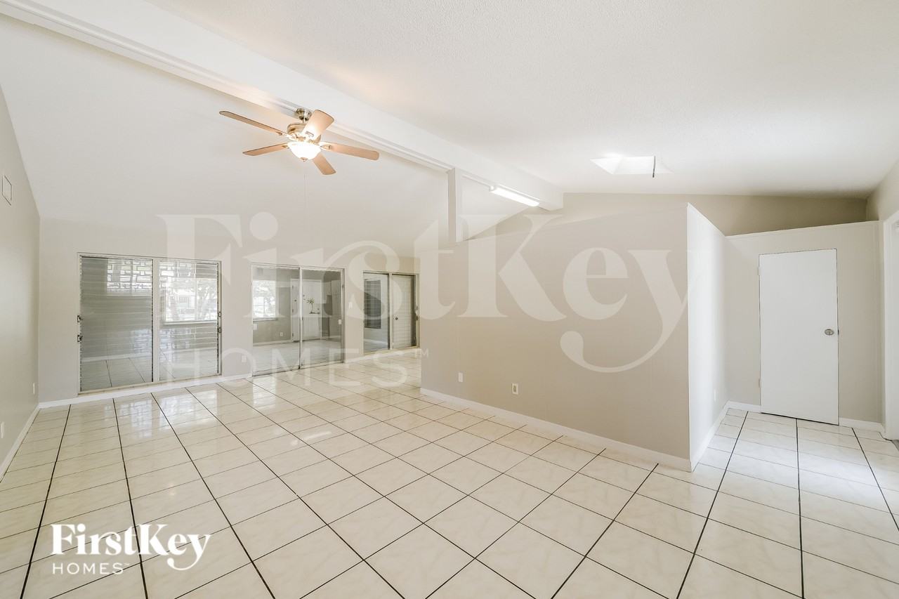 6007 Dartmouth Dr - Photo 5 of 17