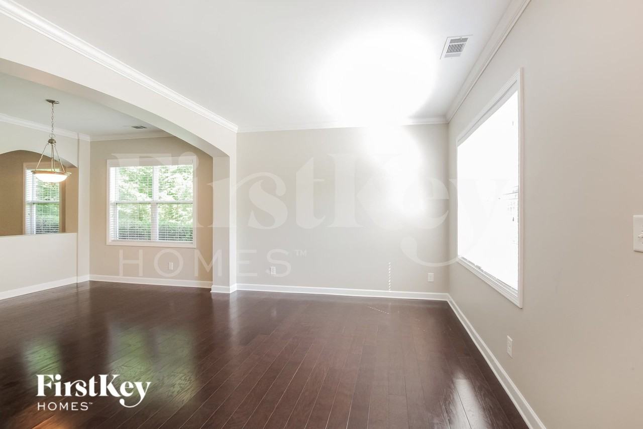 5607 Samuel Neel Rd - Photo 2 of 15