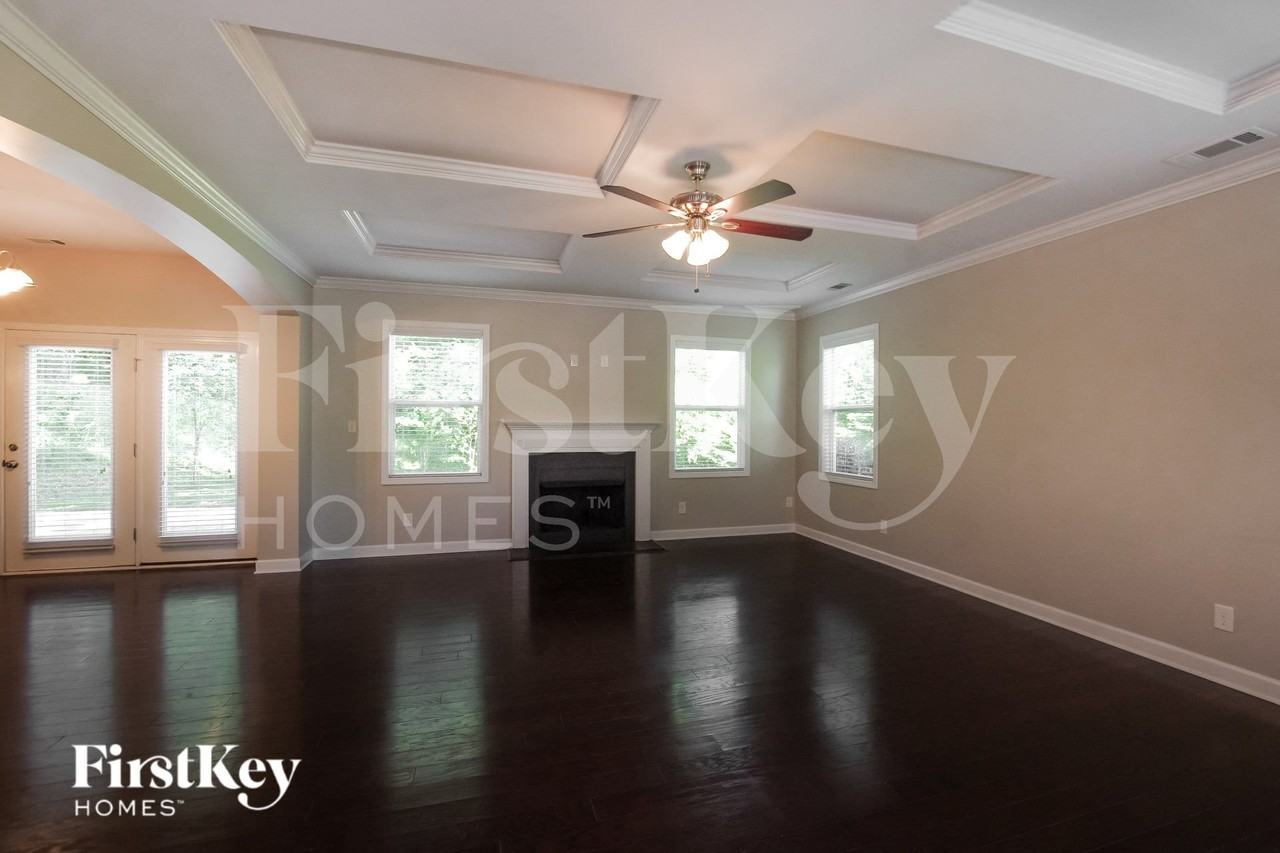 5607 Samuel Neel Rd - Photo 3 of 15