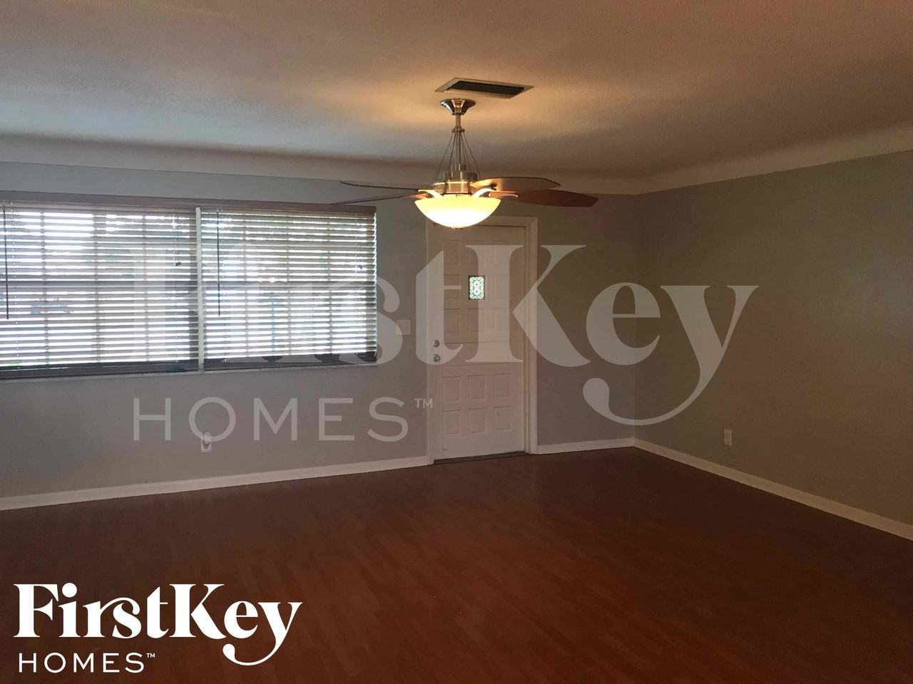 4251 Sw 20th St - Photo 3 of 29