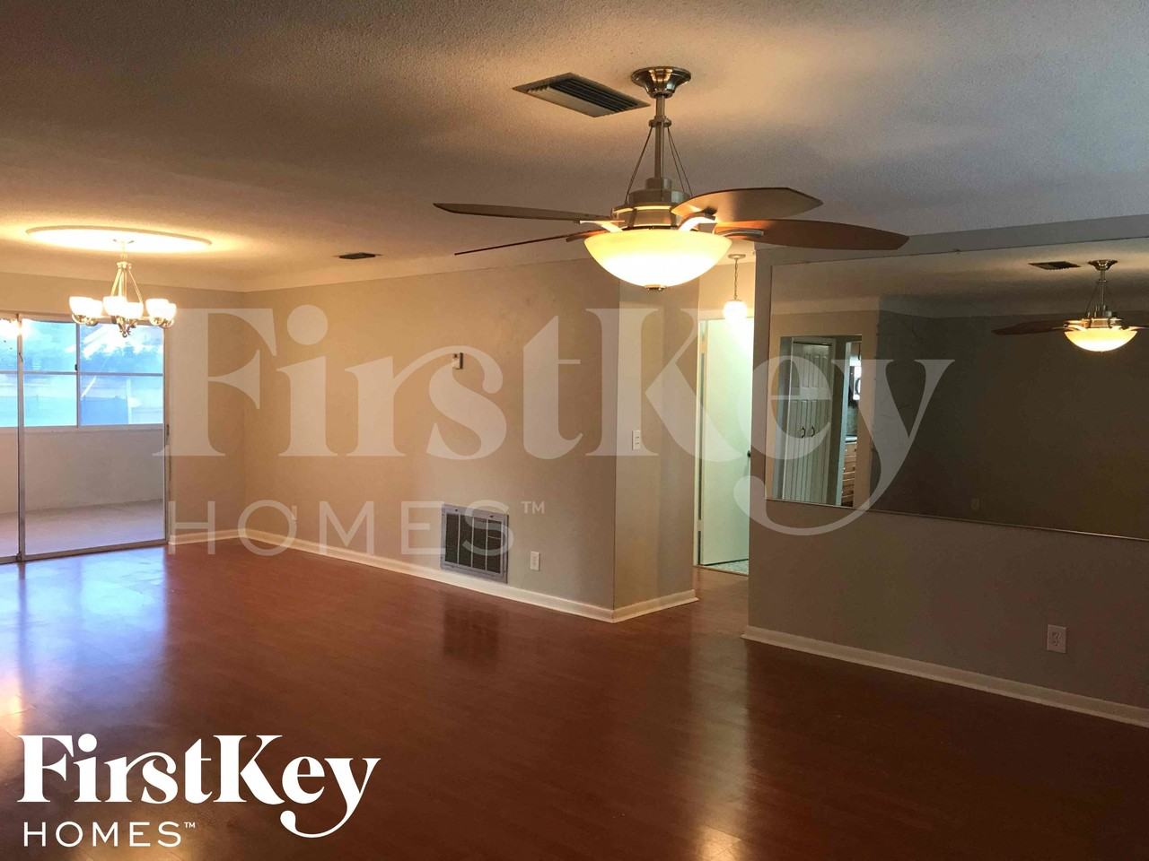 4251 Sw 20th St - Photo 4 of 29