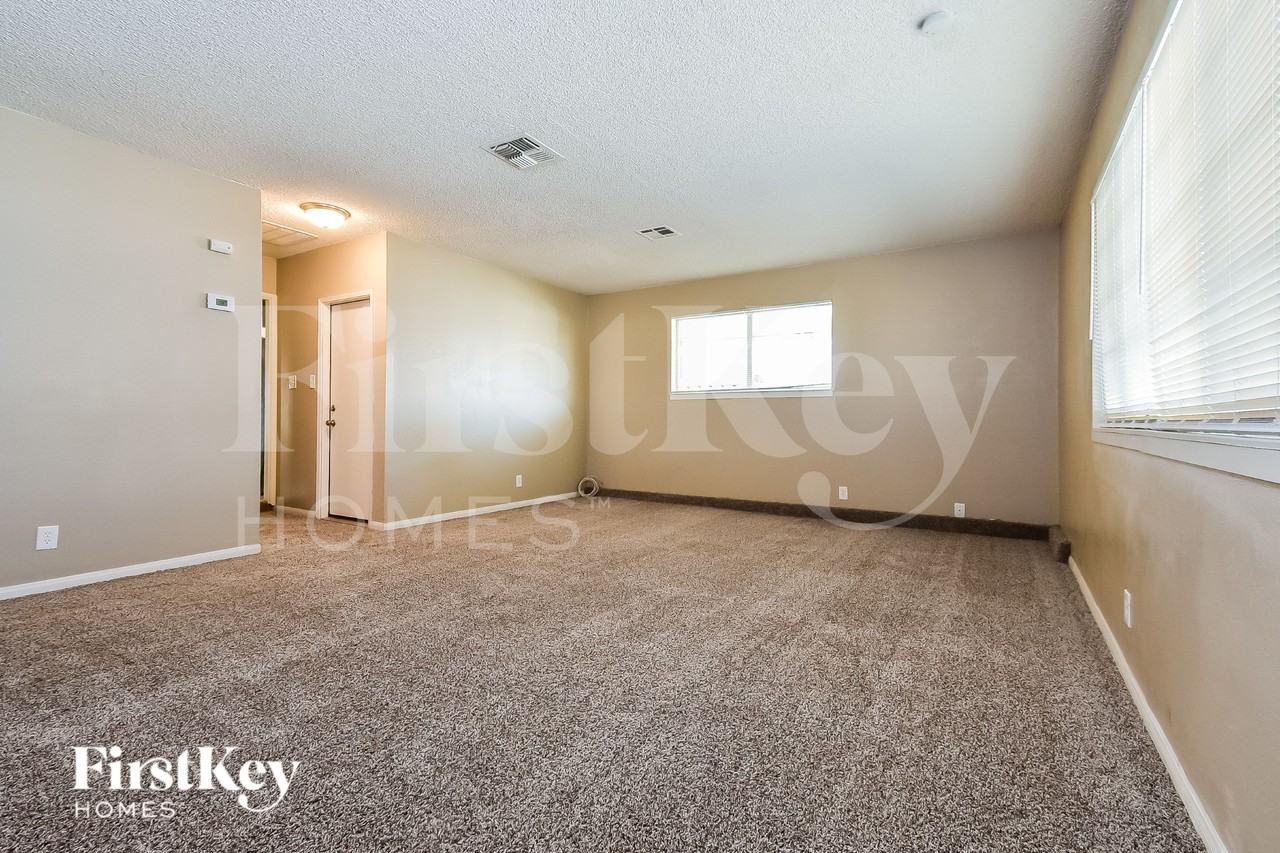 4185 Seattle Ave - Photo 7 of 16