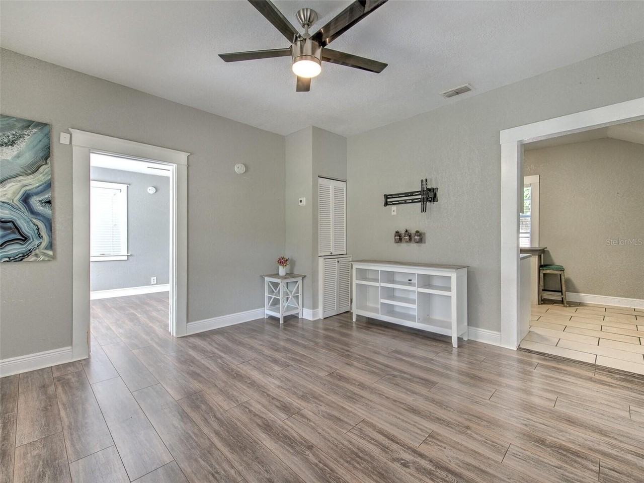 728 E Hanlon St - Photo 4 of 27