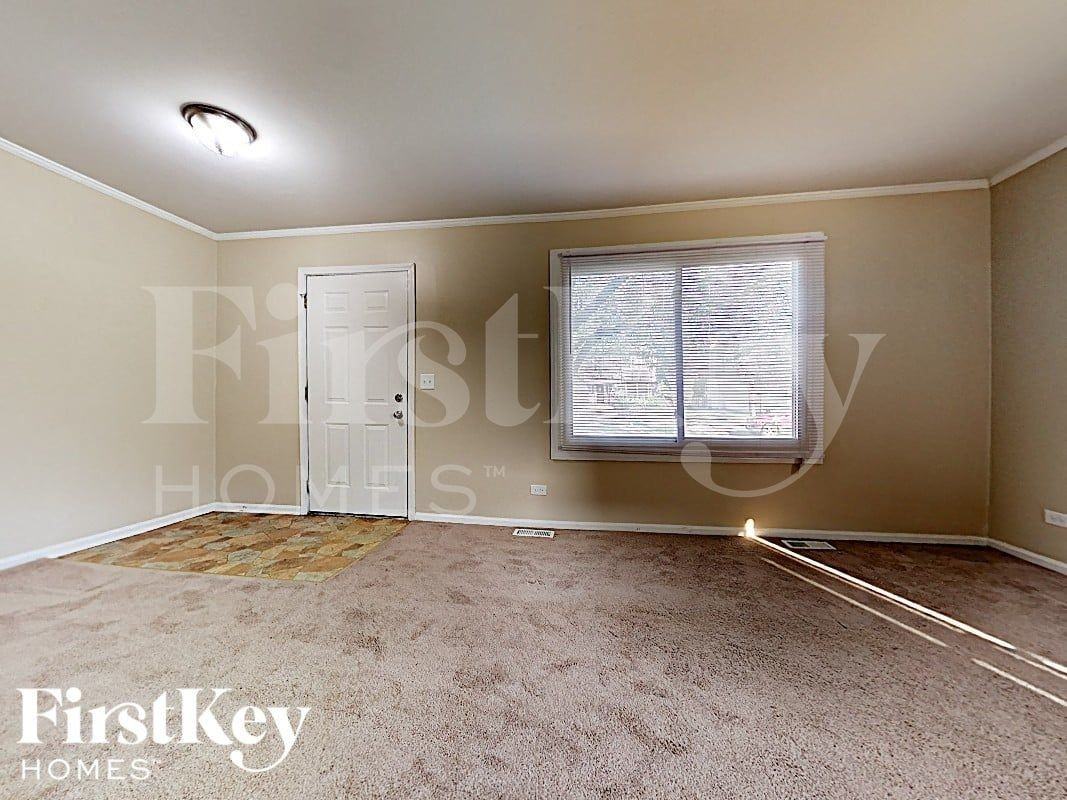 1525 Cumberland Rd - Photo 3 of 17