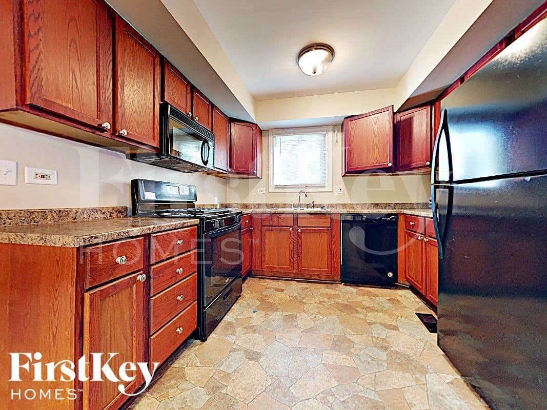 1525 Cumberland Rd - Photo 4 of 17
