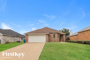 144 Pinion Ln - Photo 1 of 1