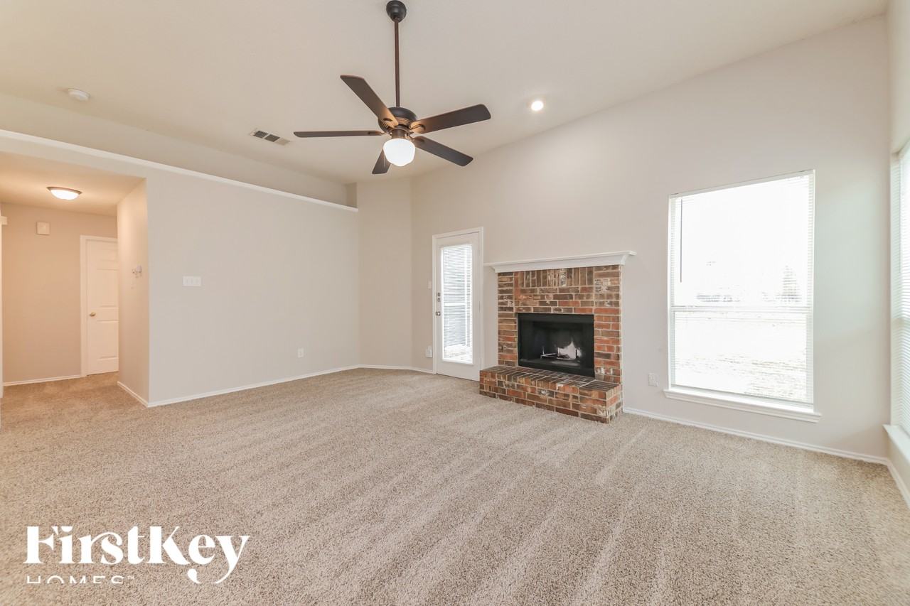 144 Pinion Ln - Photo 3 of 16