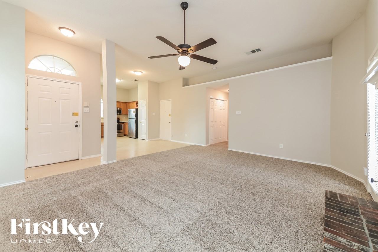 144 Pinion Ln - Photo 4 of 16
