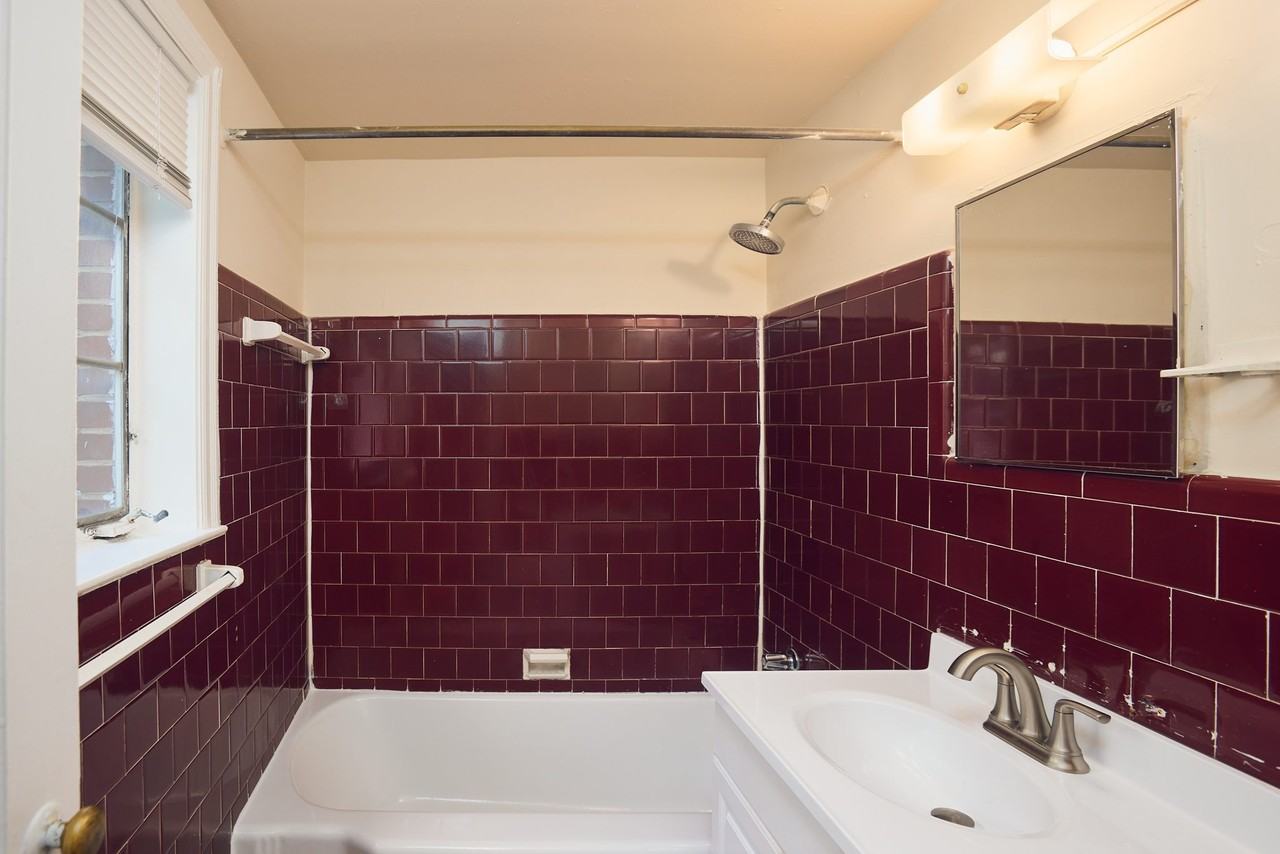 1339 Briarwood Drive NortheastUnit 1 #1 - Photo 5 of 7