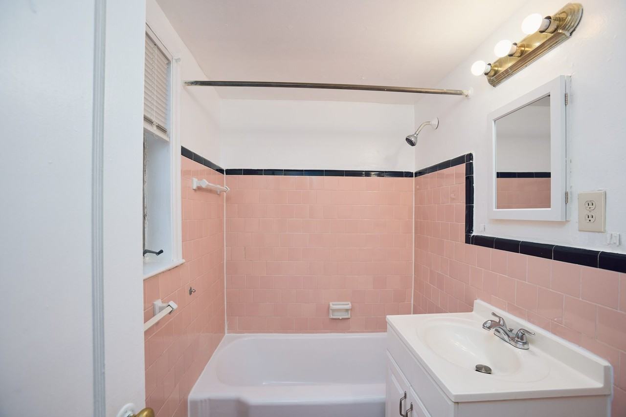 1086 Briarcliff Road NortheastUnit 3 #3 - Photo 5 of 7