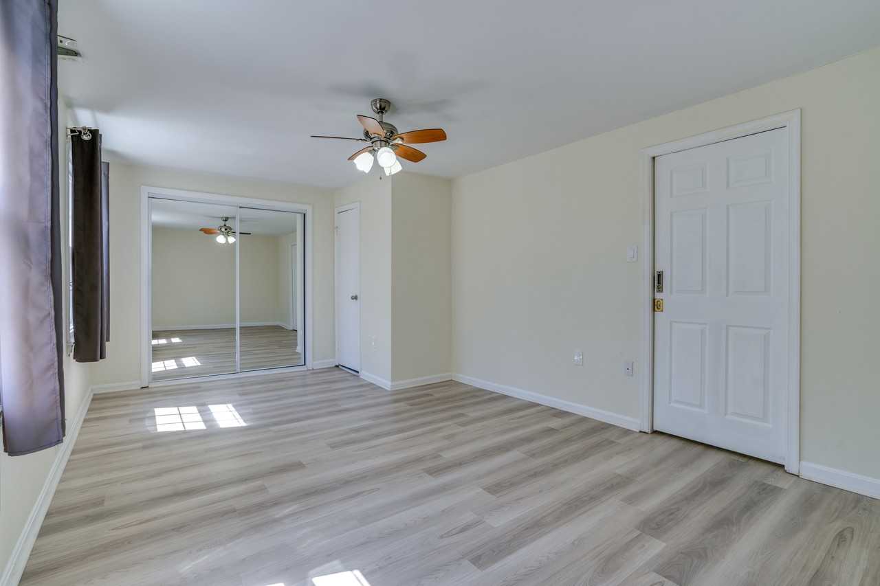 7913 Central Park Cir - Photo 2 of 50