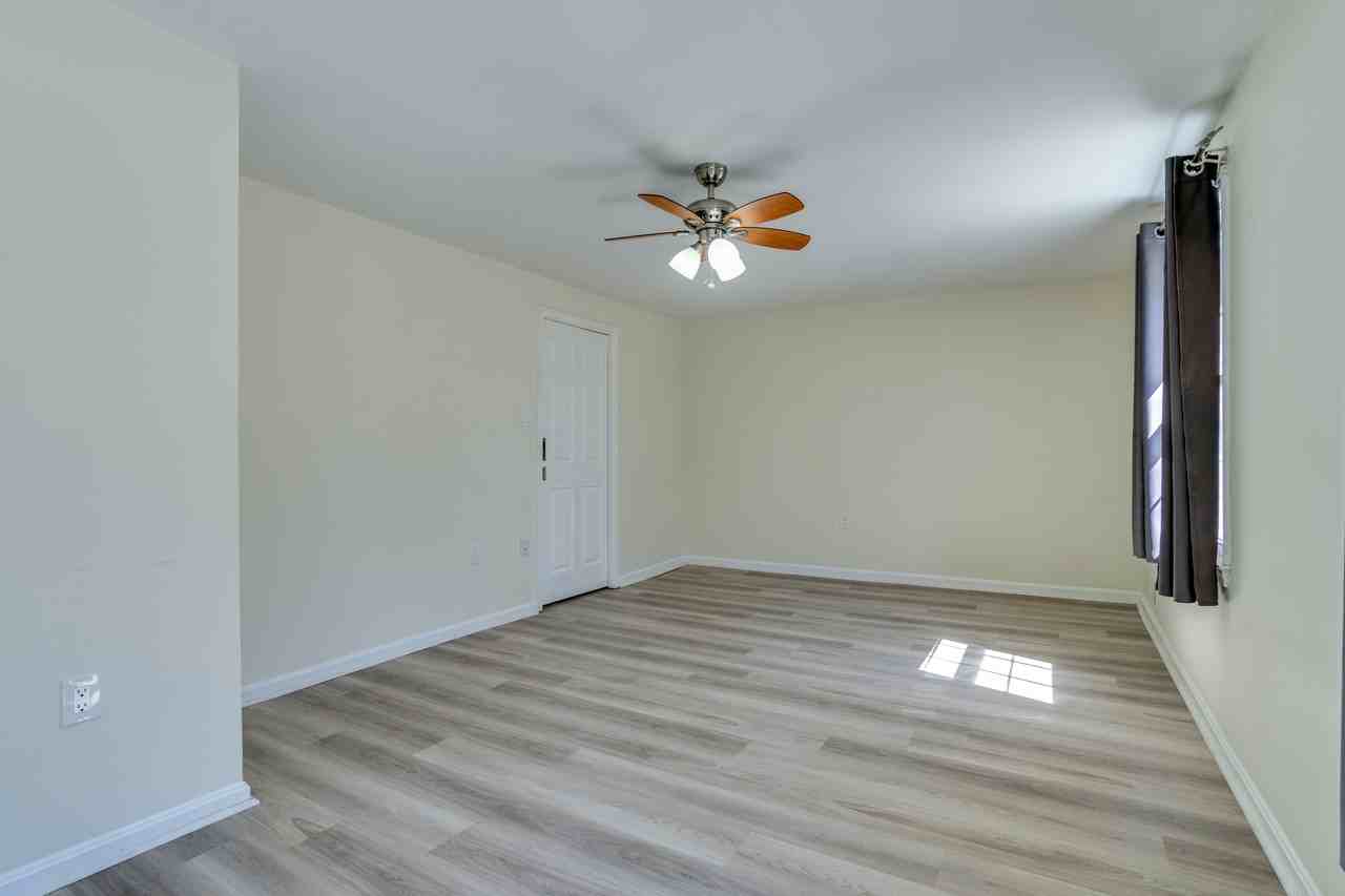 7913 Central Park Cir - Photo 3 of 50