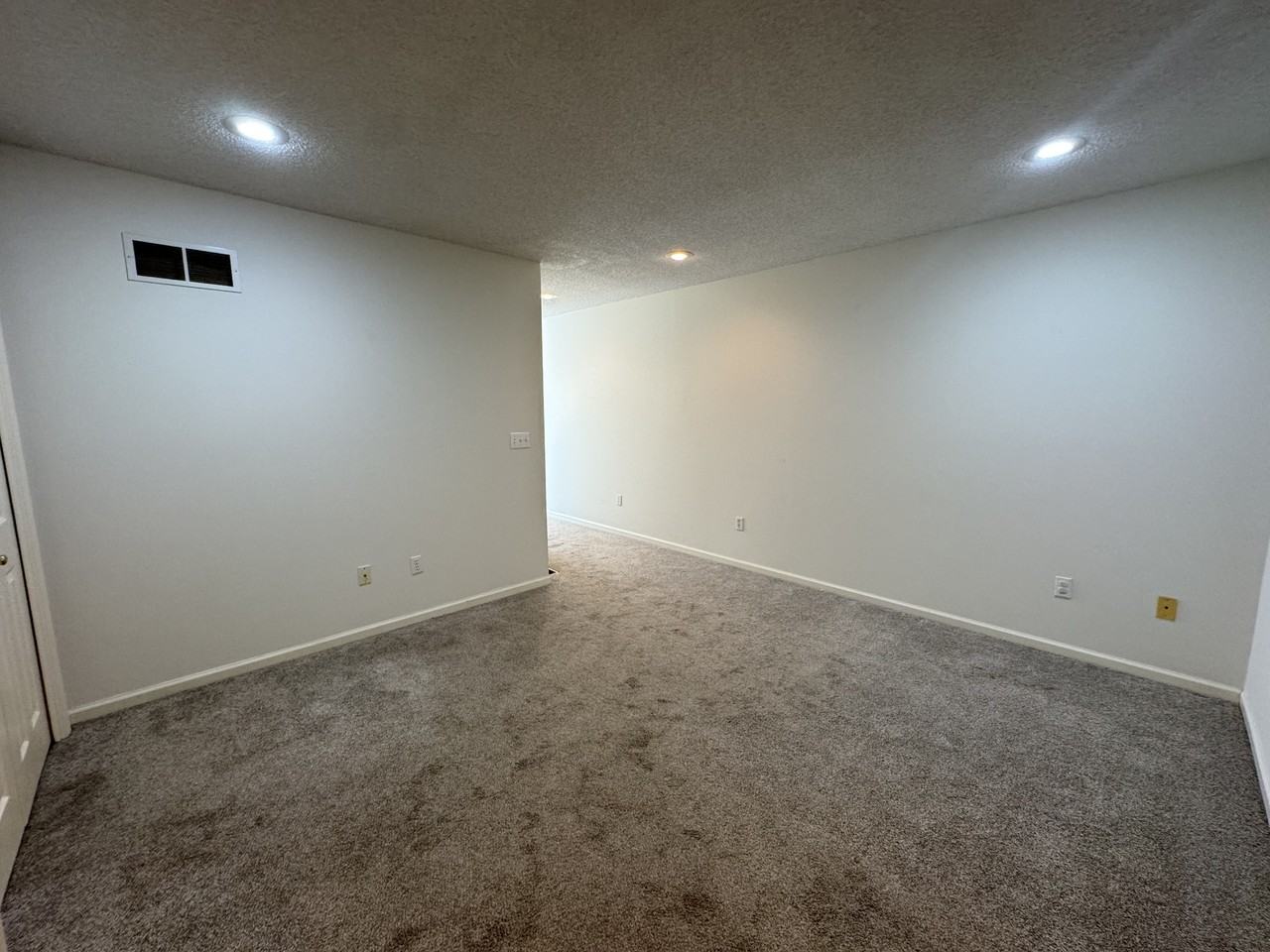 508 W Clark St #C - Photo 7 of 15