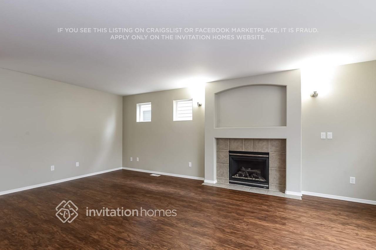 18133 96th Ave E - Photo 2 of 16