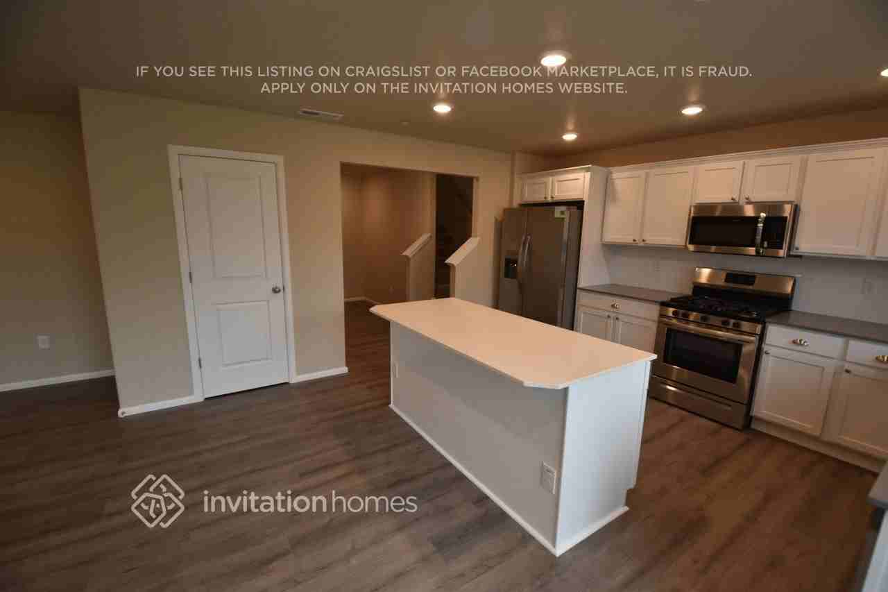1709 Cushing St Sw - Photo 5 of 33