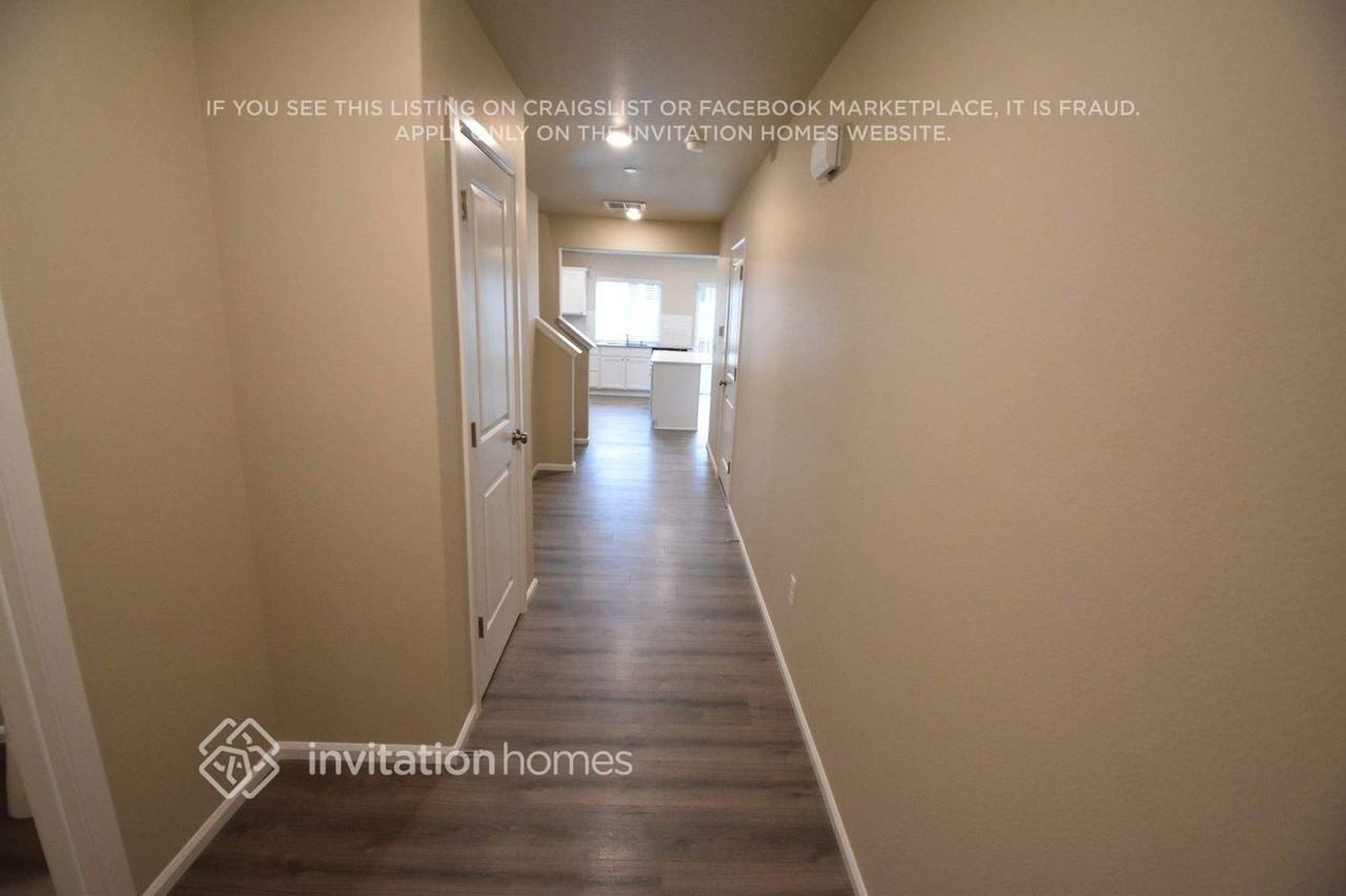 1709 Cushing St Sw - Photo 7 of 33