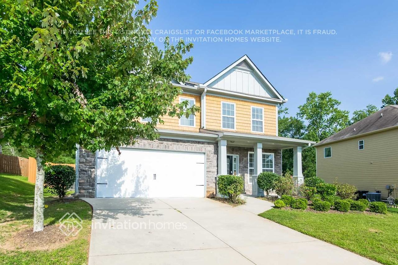 642 Ivy Chase Loop - Photo 2 of 19
