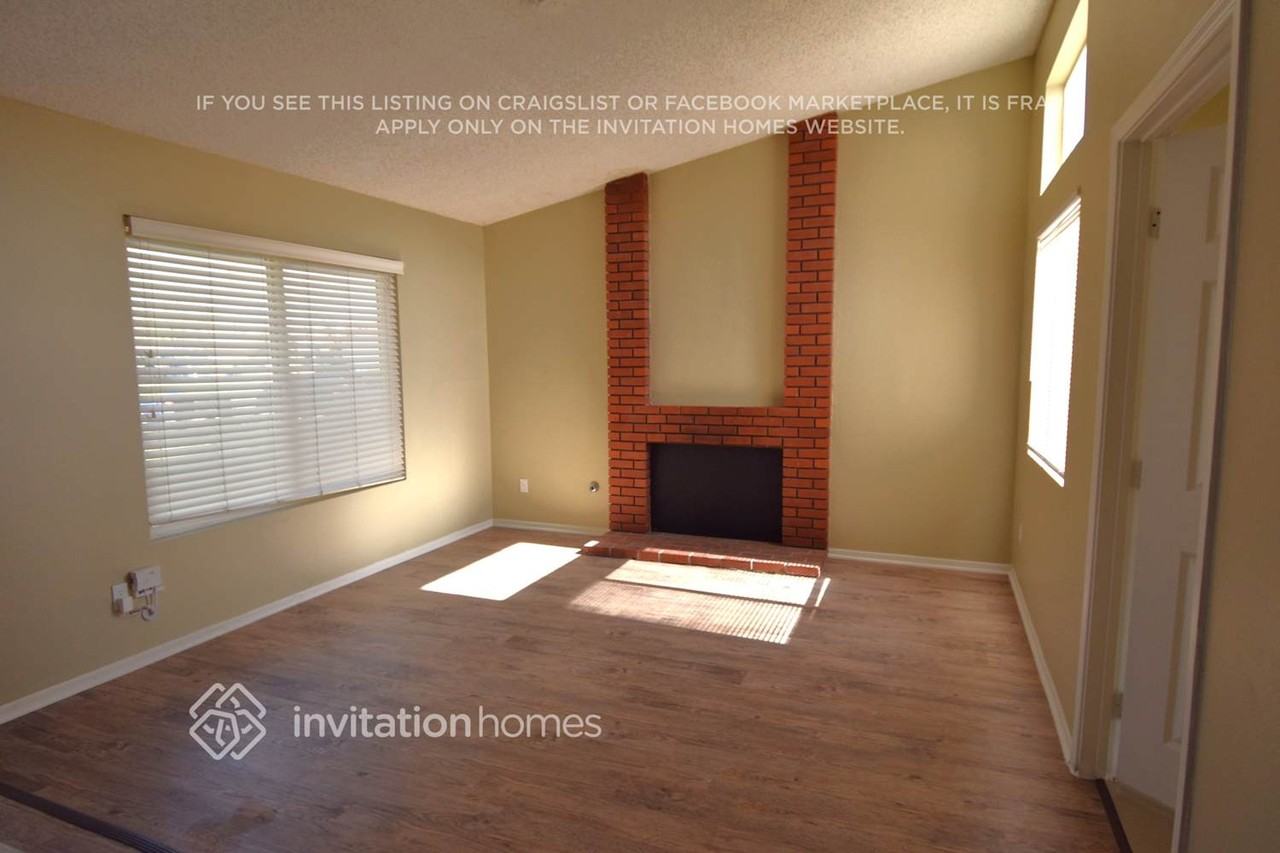 8765 Grace St - Photo 4 of 11