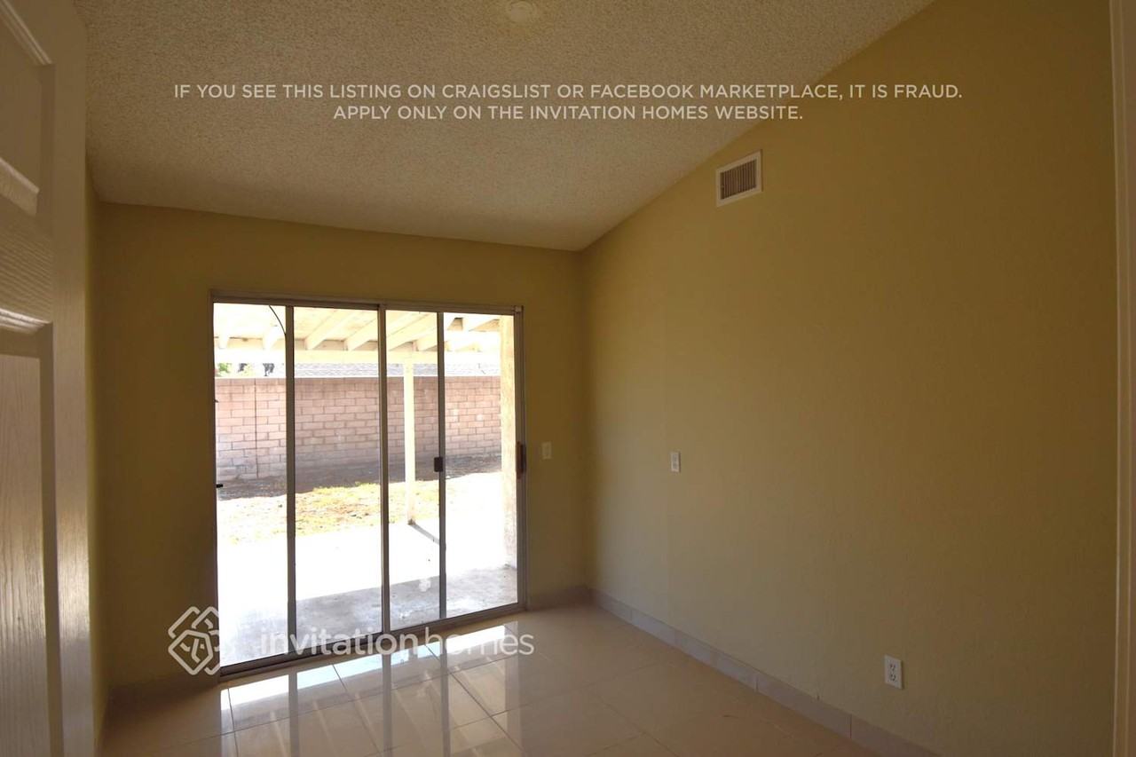 8765 Grace St - Photo 7 of 11