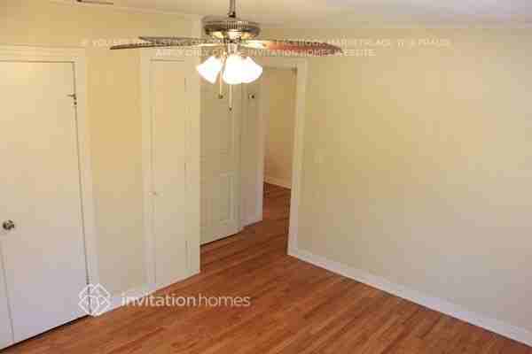 731 Pine Ln - Photo 2 of 14