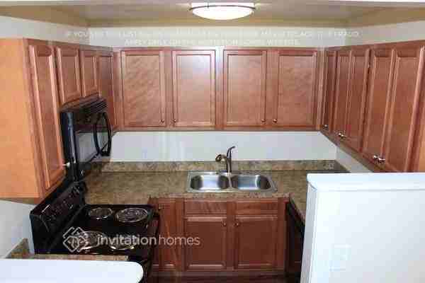 731 Pine Ln - Photo 3 of 14