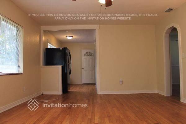 731 Pine Ln - Photo 4 of 14