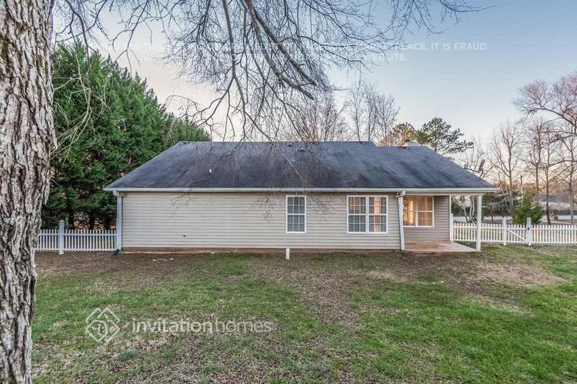 617 Veal Rd - Photo 3 of 5
