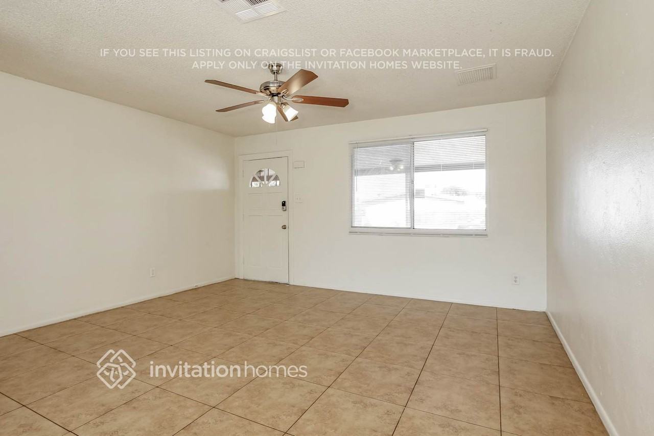 3007 N 79th Dr - Photo 6 of 18