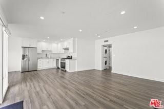 1264 9th St #B - Photo 3 of 8