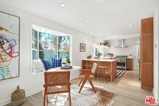 1323 Princeton St - Photo 3 of 8