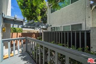 1144 17th St #9 - Photo 2 of 6