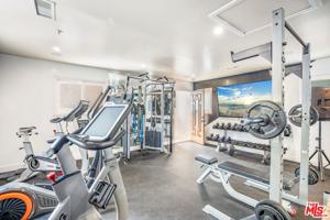 featured image of 607 N Hillcrest Rd