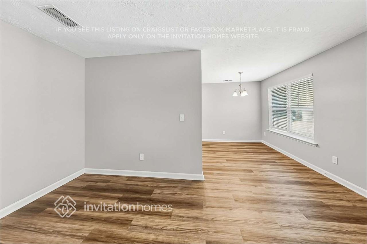 1601 Sprucedale Dr - Photo 6 of 20