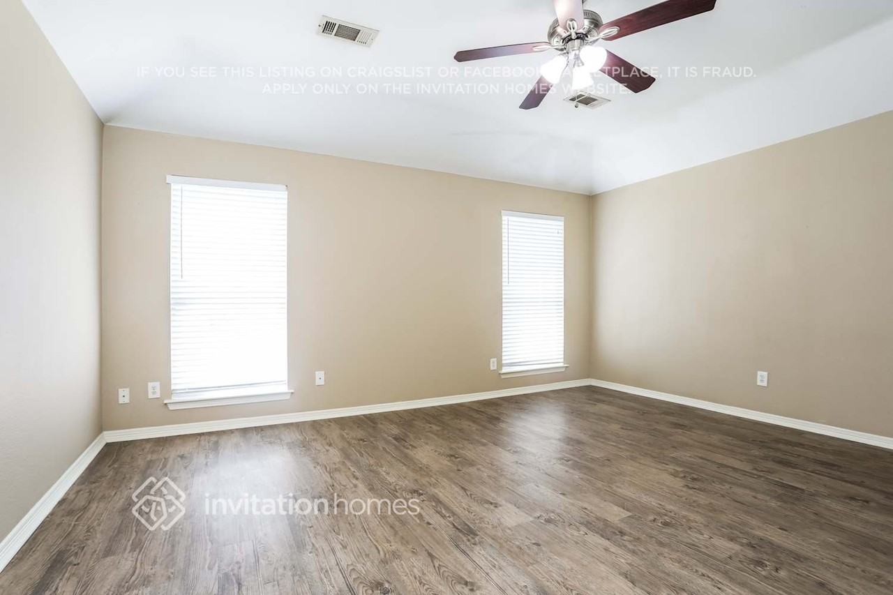 4808 Bluebird Ln - Photo 7 of 17