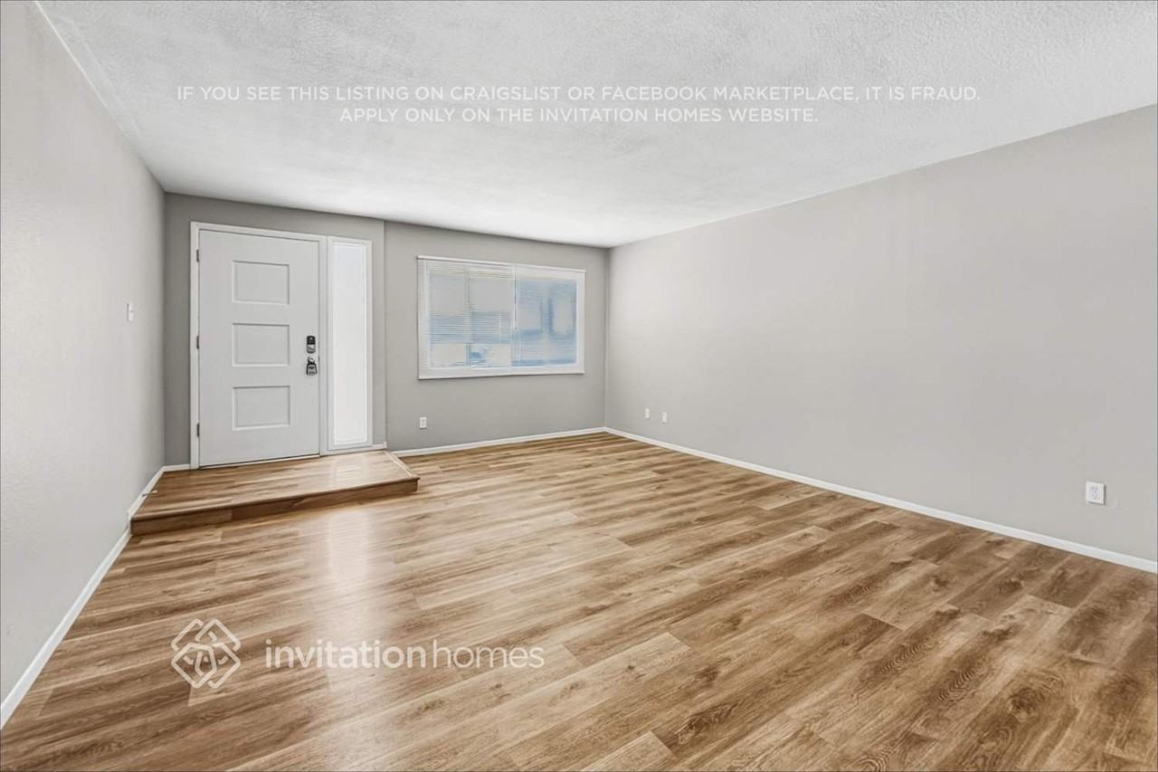 617 E Carmen St - Photo 3 of 18