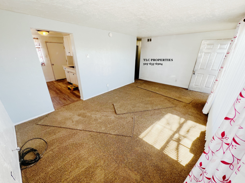 4 Truman St Ne - Photo 2 of 15