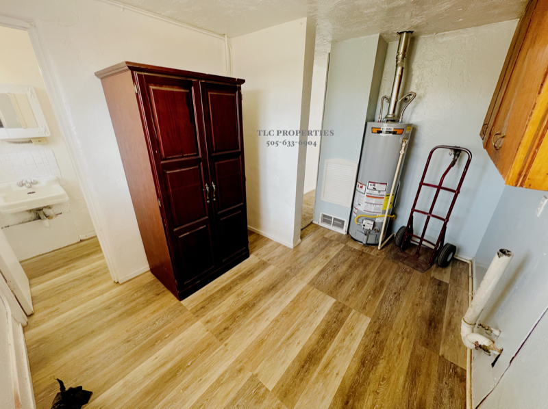 4 Truman St Ne - Photo 6 of 15