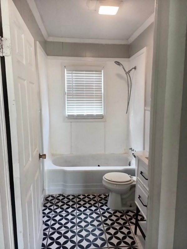 1205 Jacobs Ave - Photo 3 of 7
