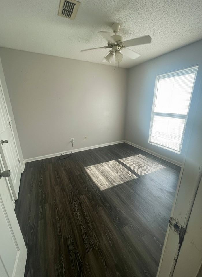 116 Willowbrook Dr - Photo 4 of 8