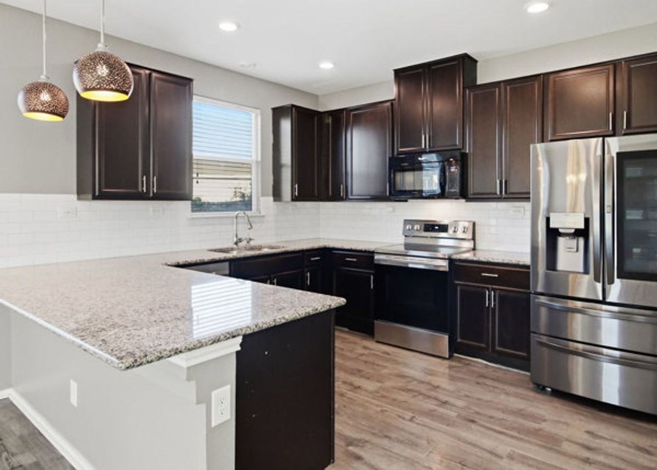 4403 Donley Byu - Photo 3 of 5